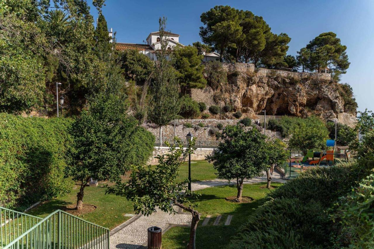 Sun Coast Benalmadena -- Superb Studio With 4 Pools, Gardens & Breakfast Exterior photo